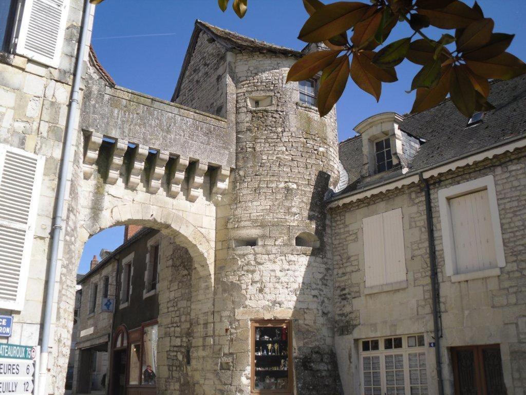 Logis Les Loges Du Parc Hotel La Roche-Posay Bagian luar foto