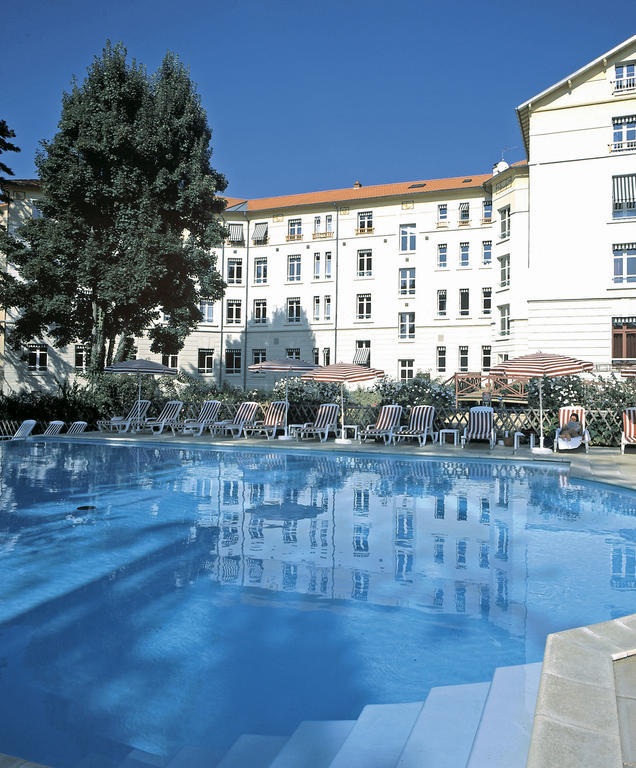 Logis Les Loges Du Parc Hotel La Roche-Posay Bagian luar foto